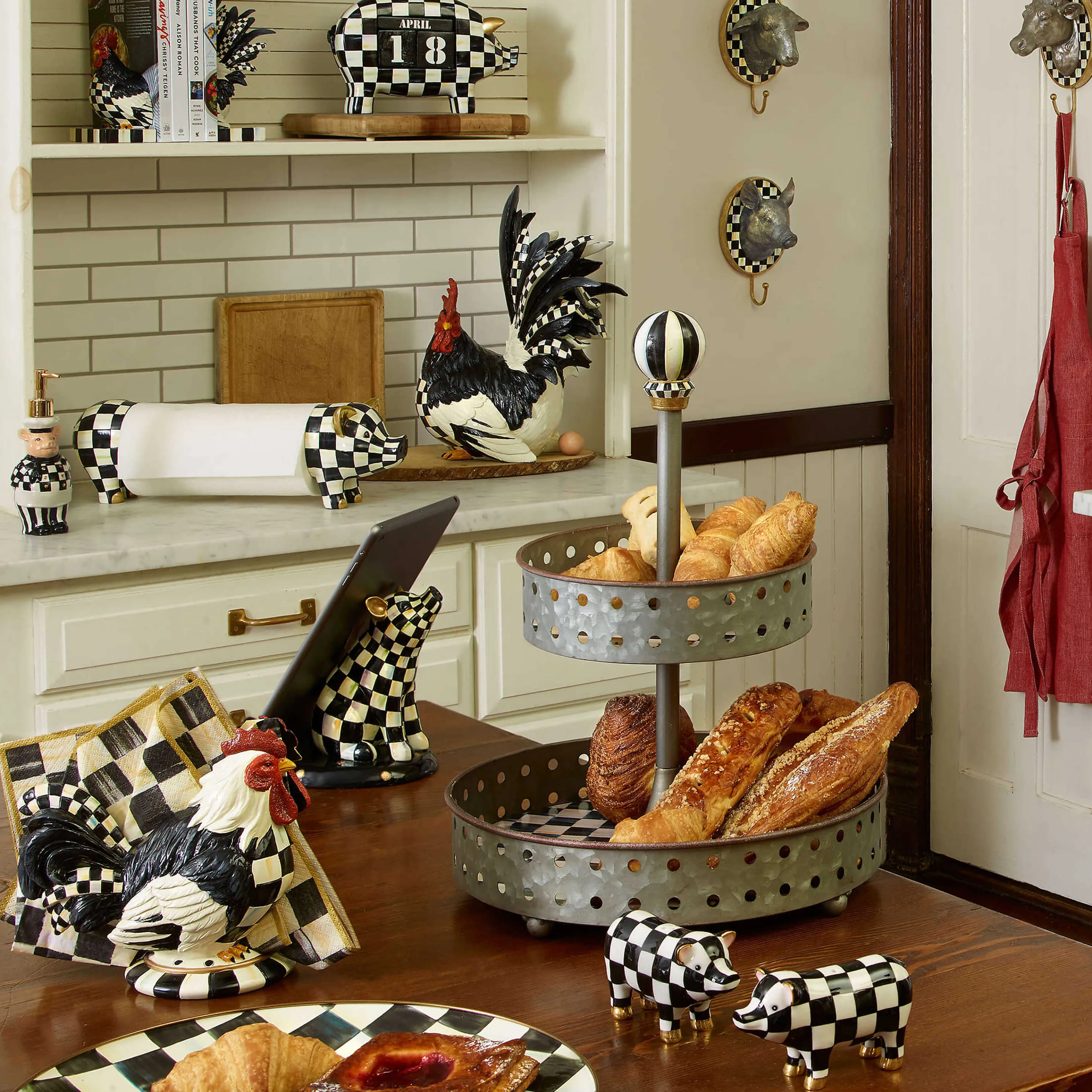 Chef Pigeen Pump Dispenser