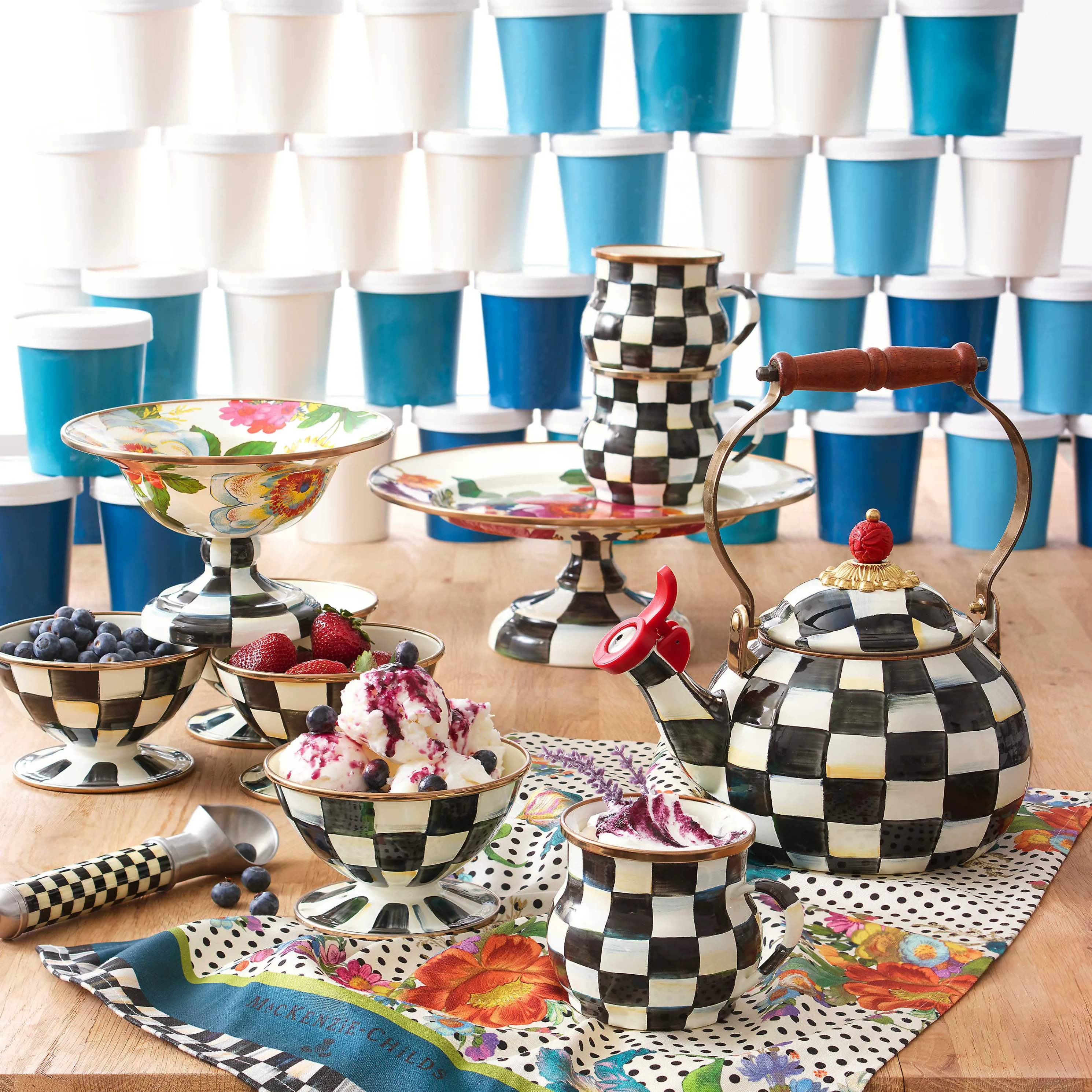 Courtly Check Enamel Mug