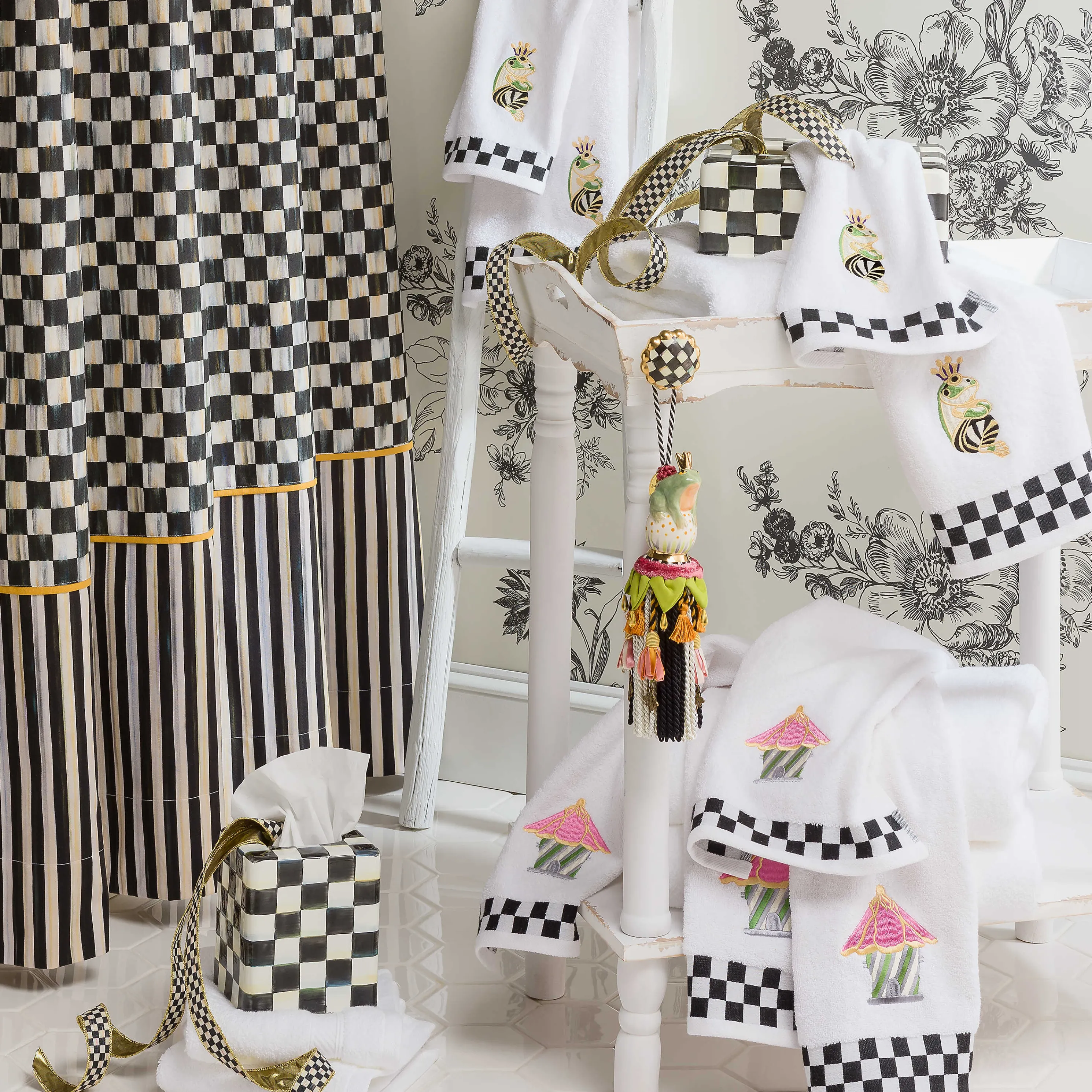 Courtly Check Enamel Standard Tissue Box Cover