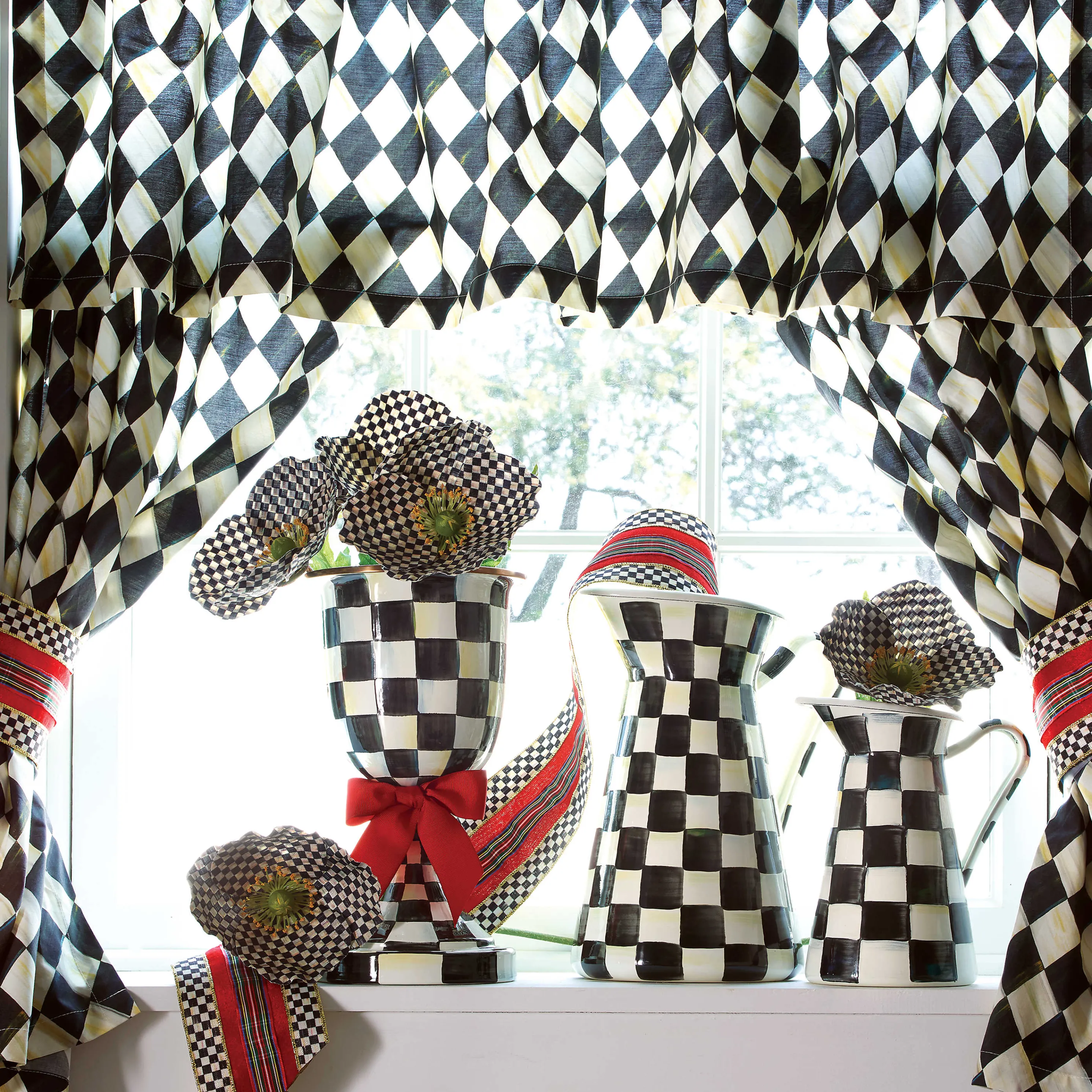 Courtly Check Enamel Practical Pitcher - Large