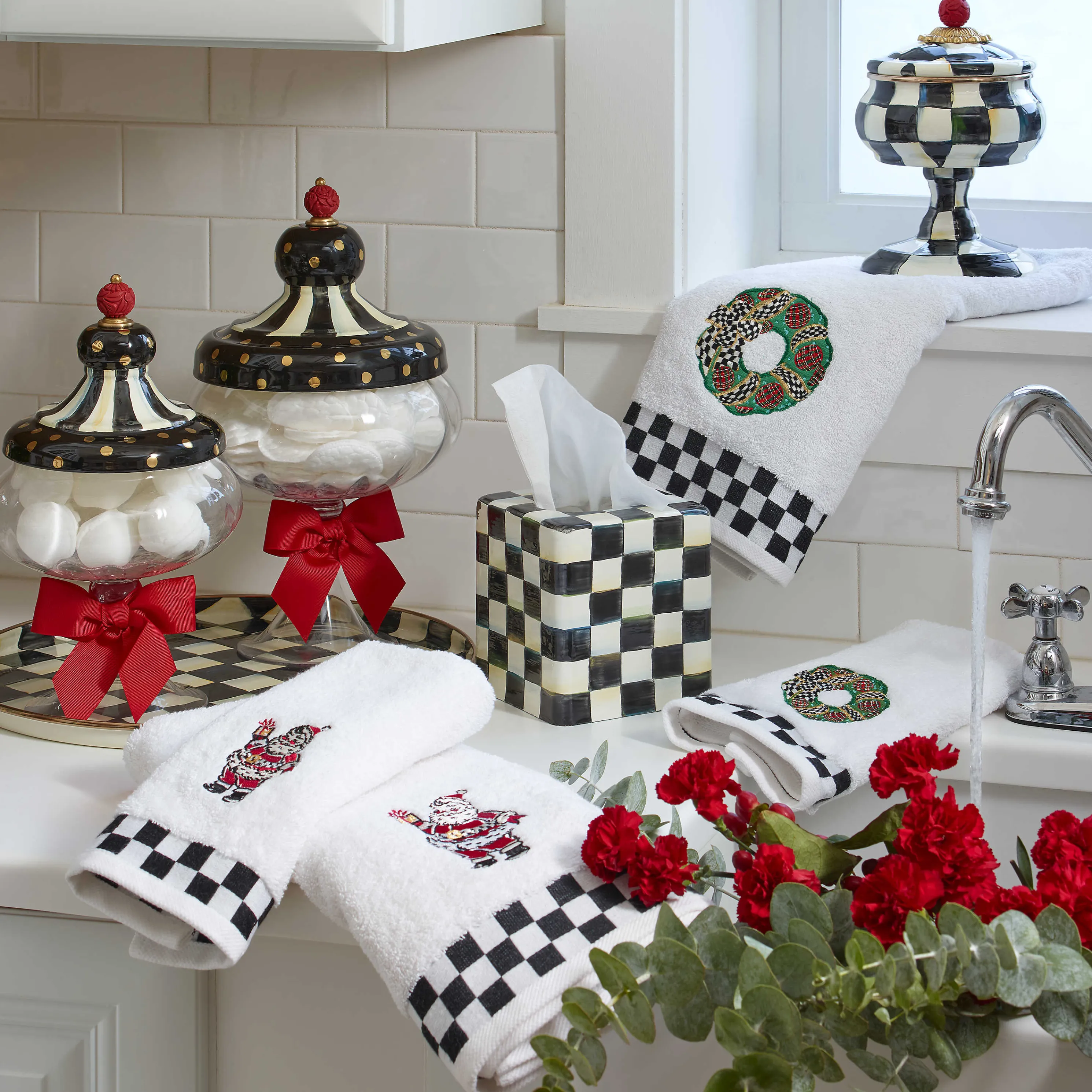 Courtly Check Enamel Curiosity Pot