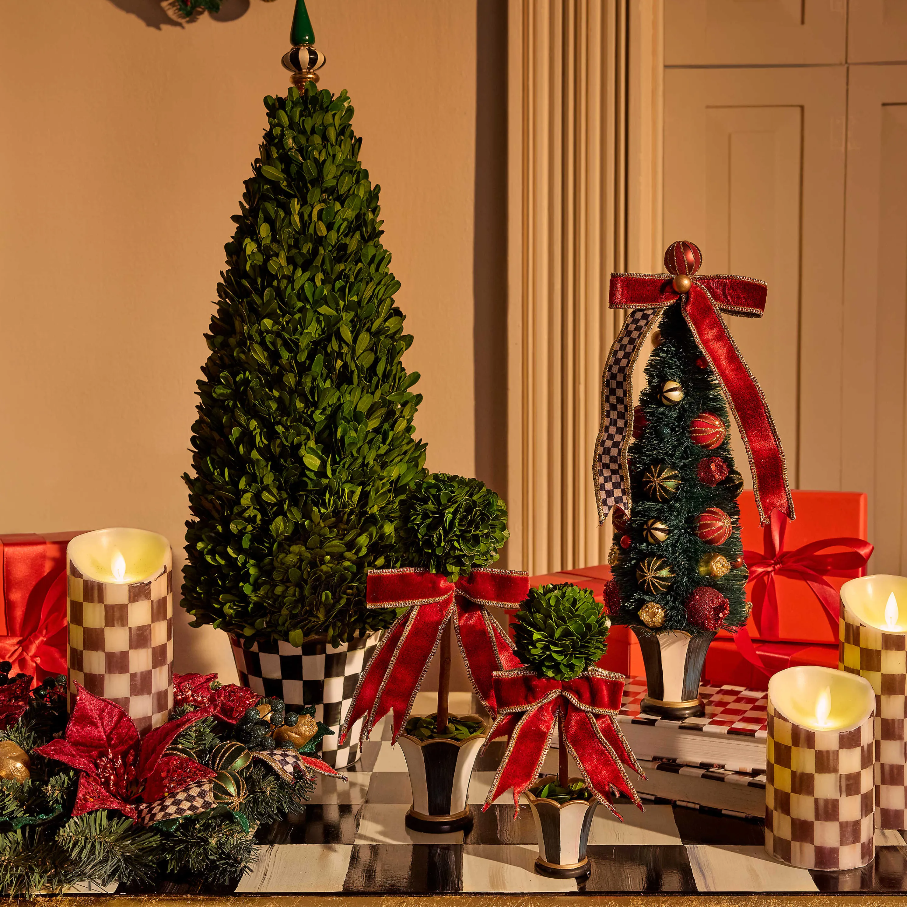 Courtly Check Flicker 5" Pillar Candle