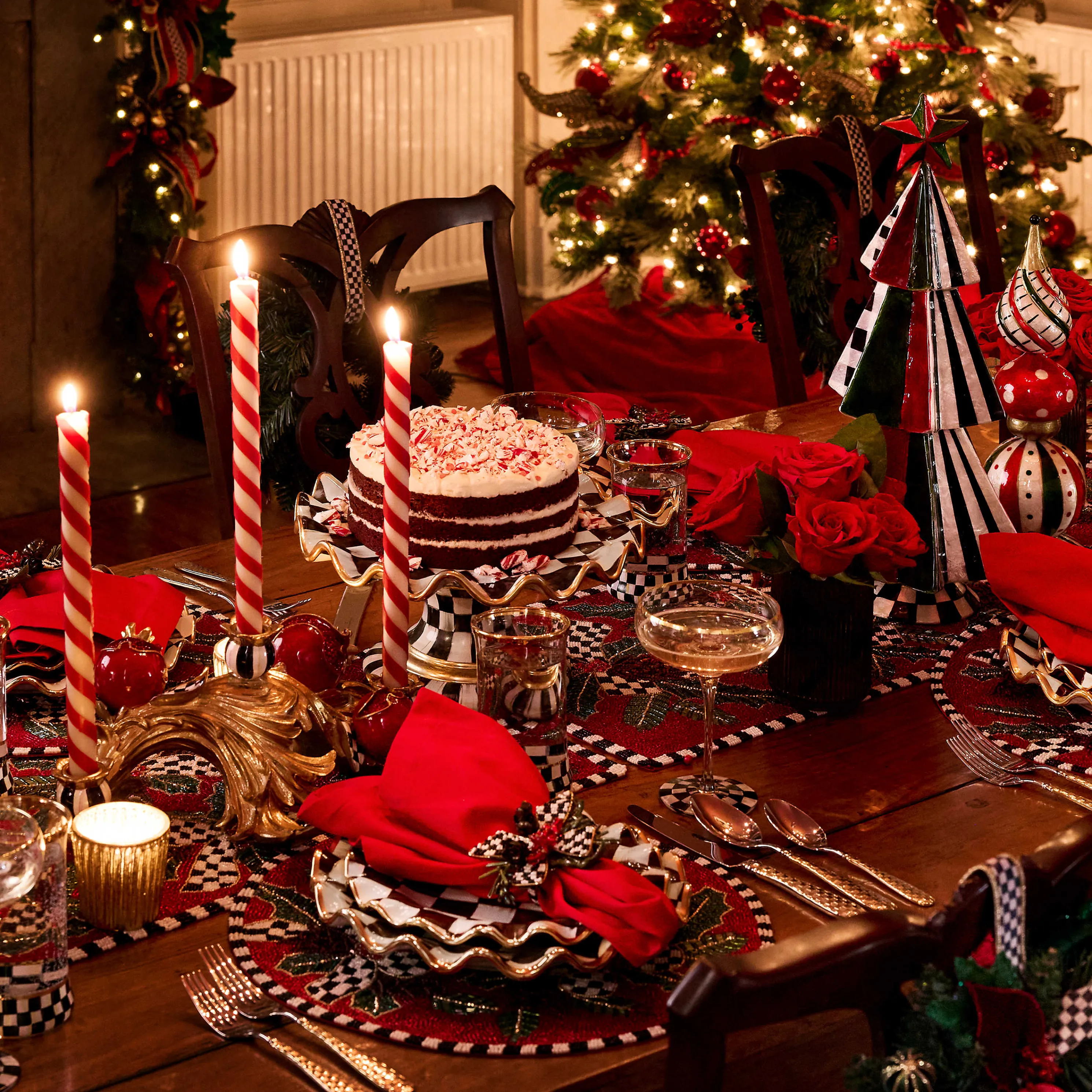 Courtly Check Fluted Dinner Plate