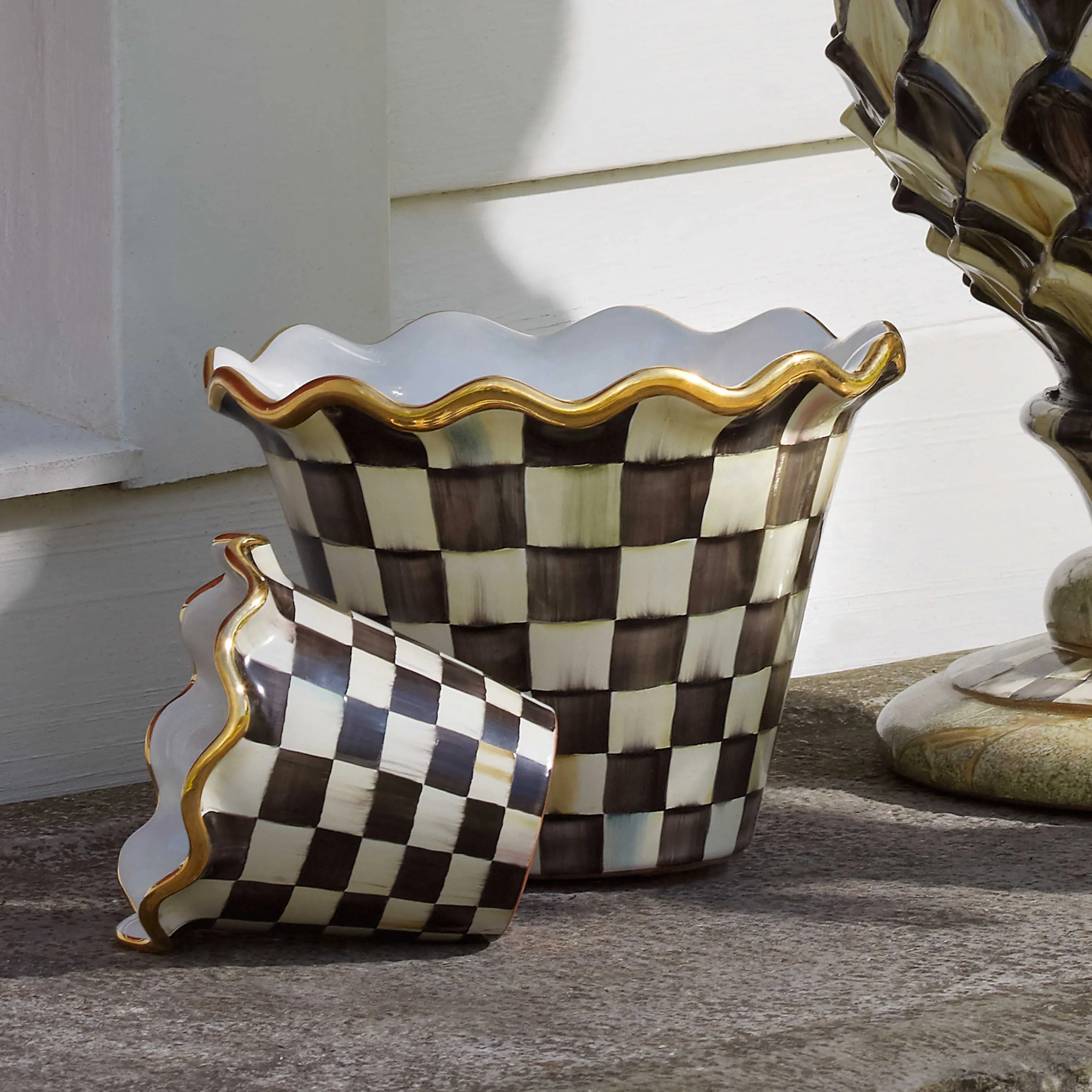 Courtly Check Garden Pot - 8"