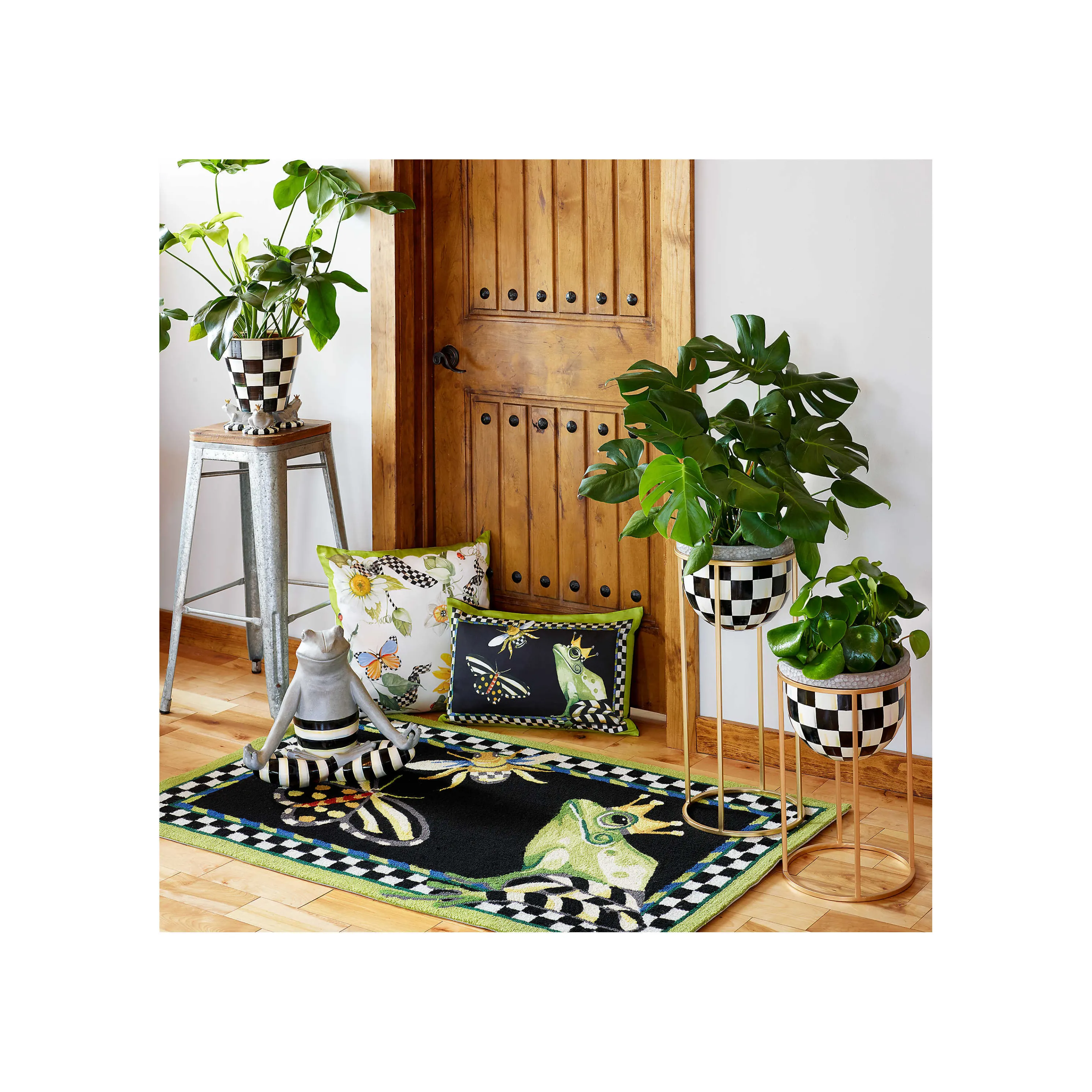 Courtly Check Plant Stand - Short