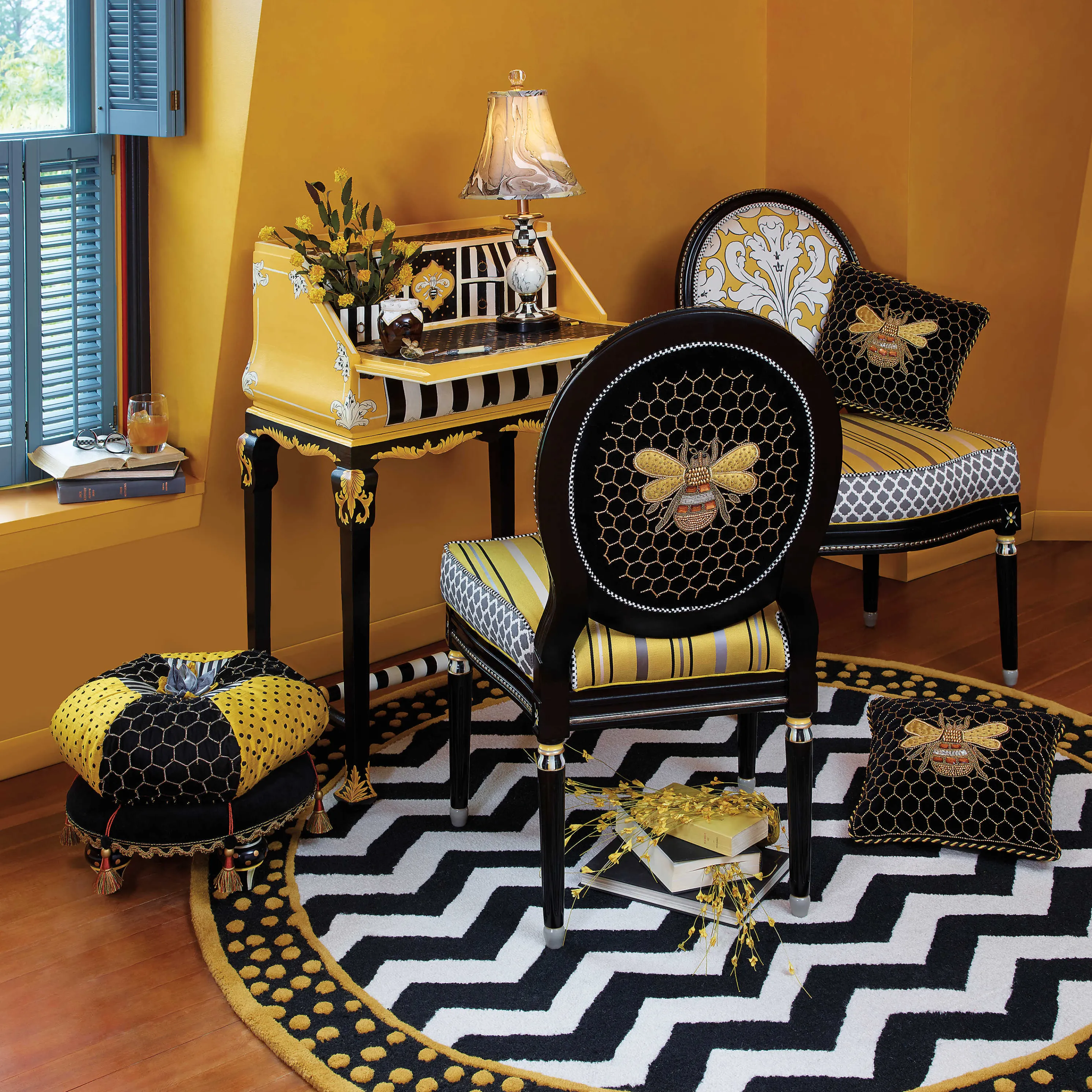 Courtly Palazzo Candlestick Lamp