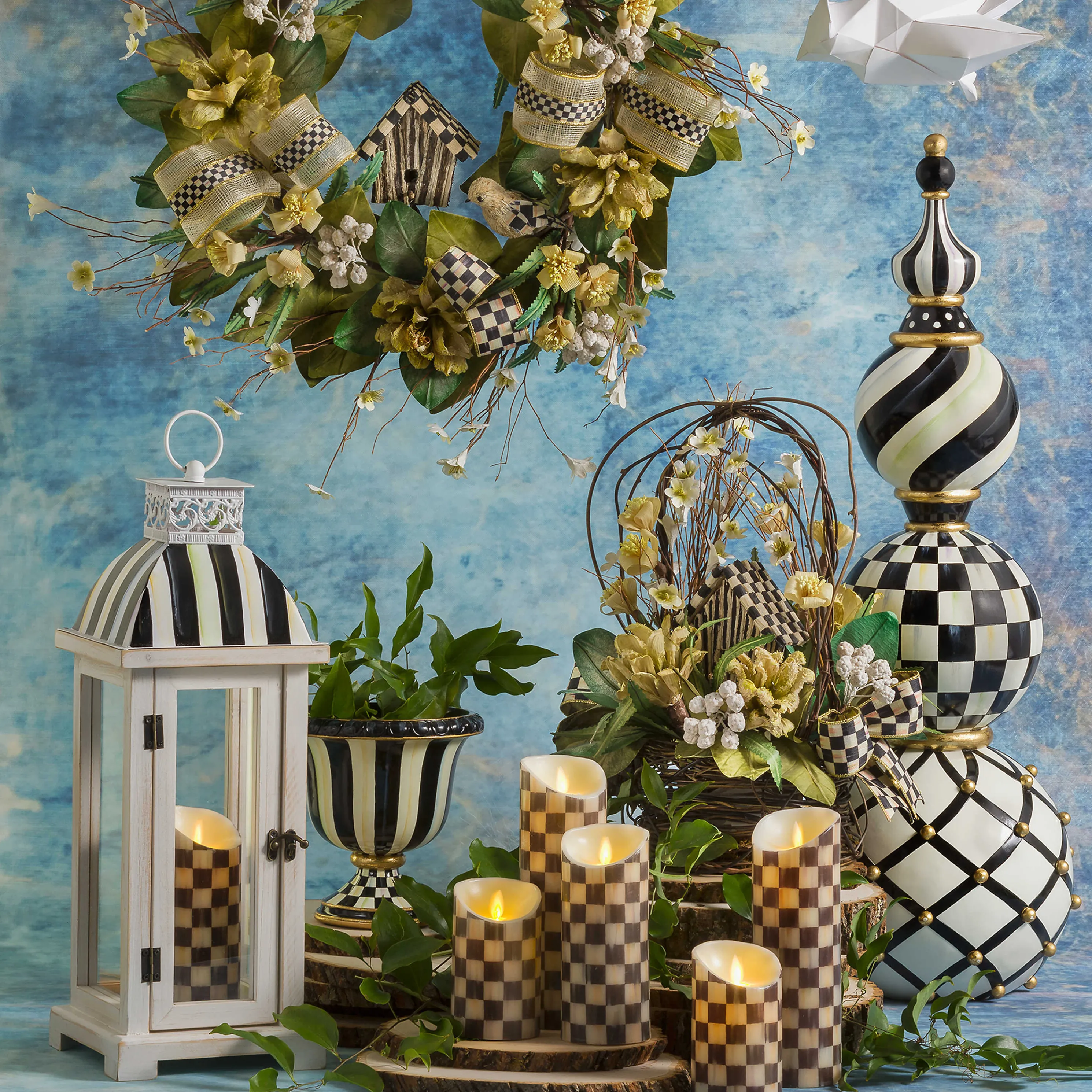 Courtly Stripe Lantern