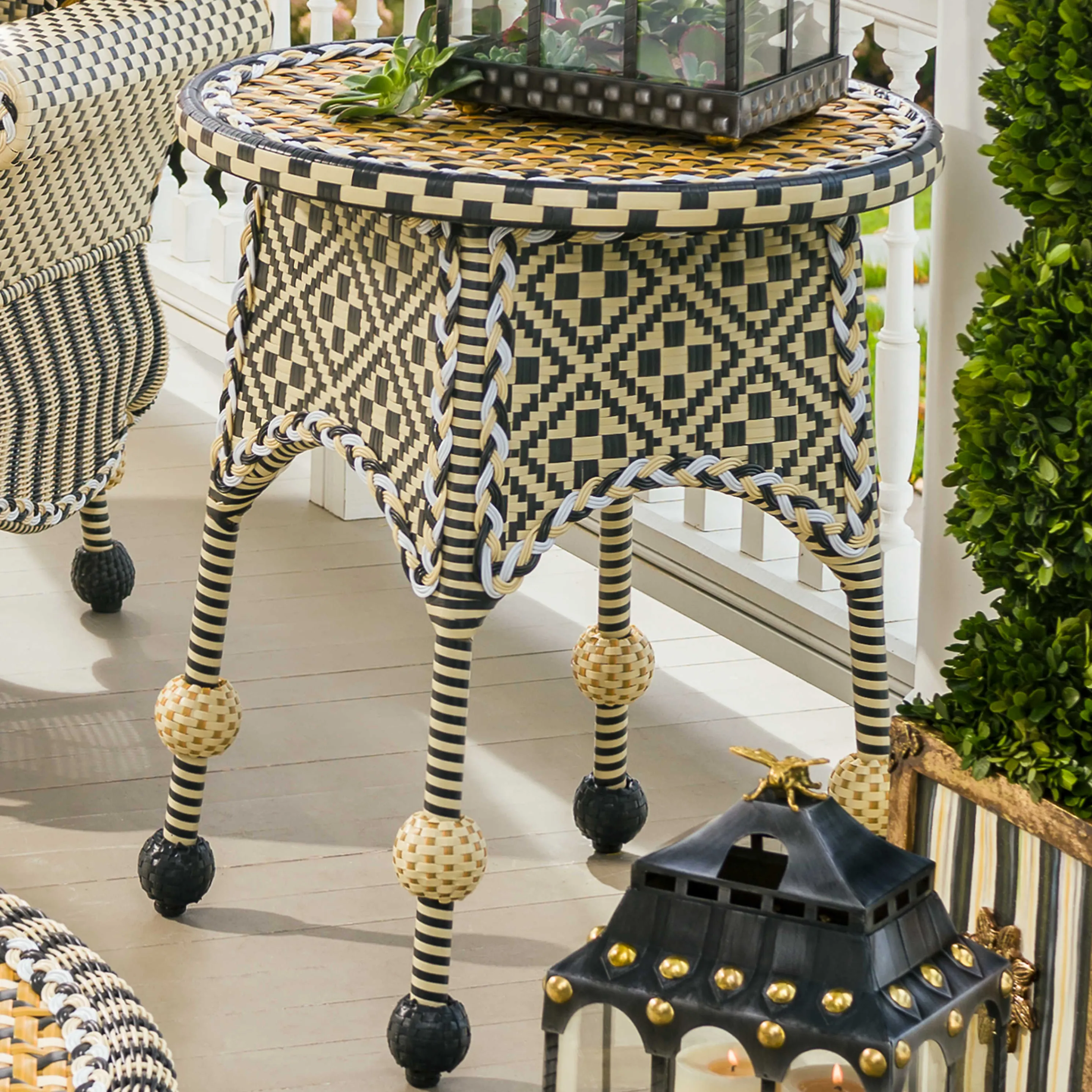 Courtyard Outdoor End Table
