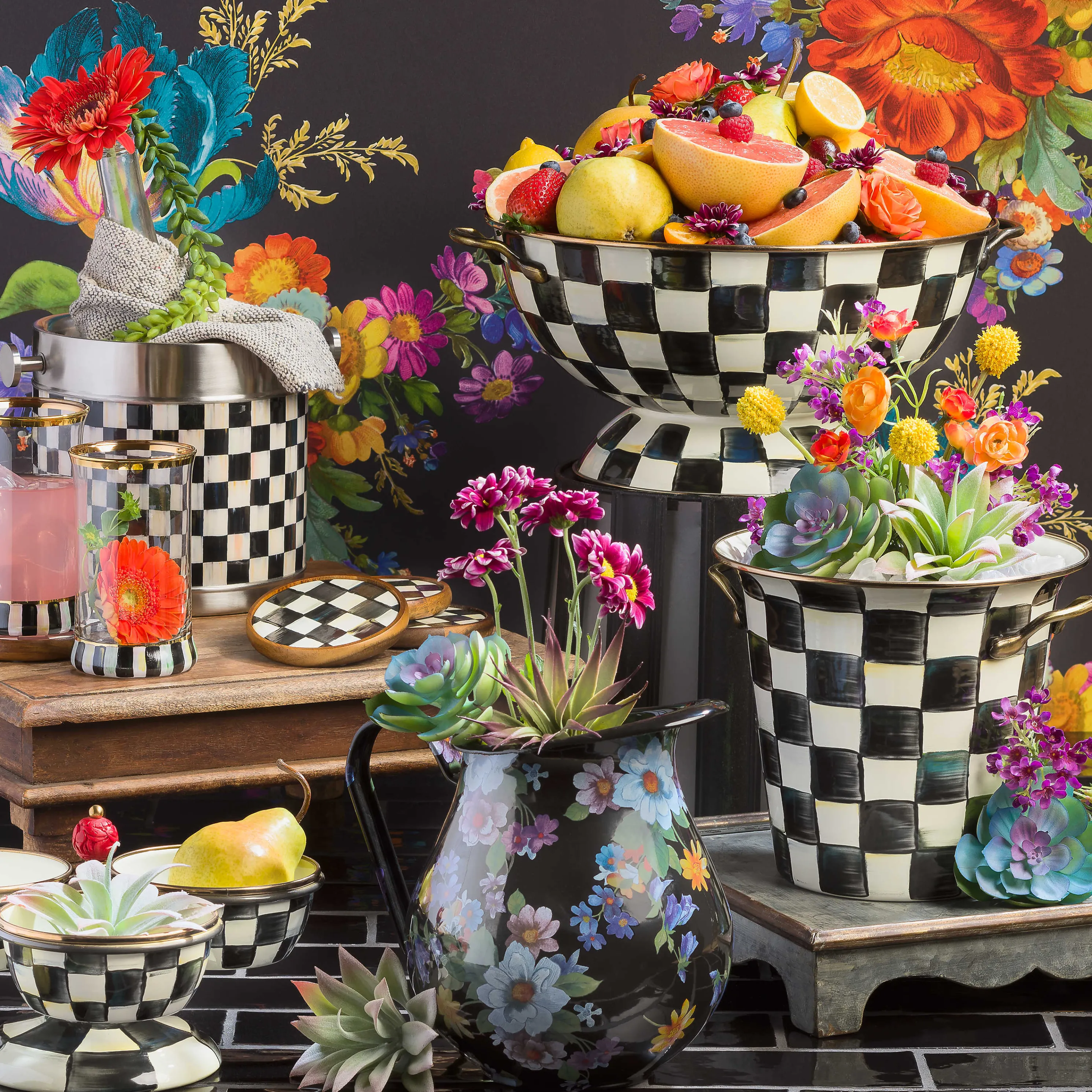 Flower Market Wallpaper - Black