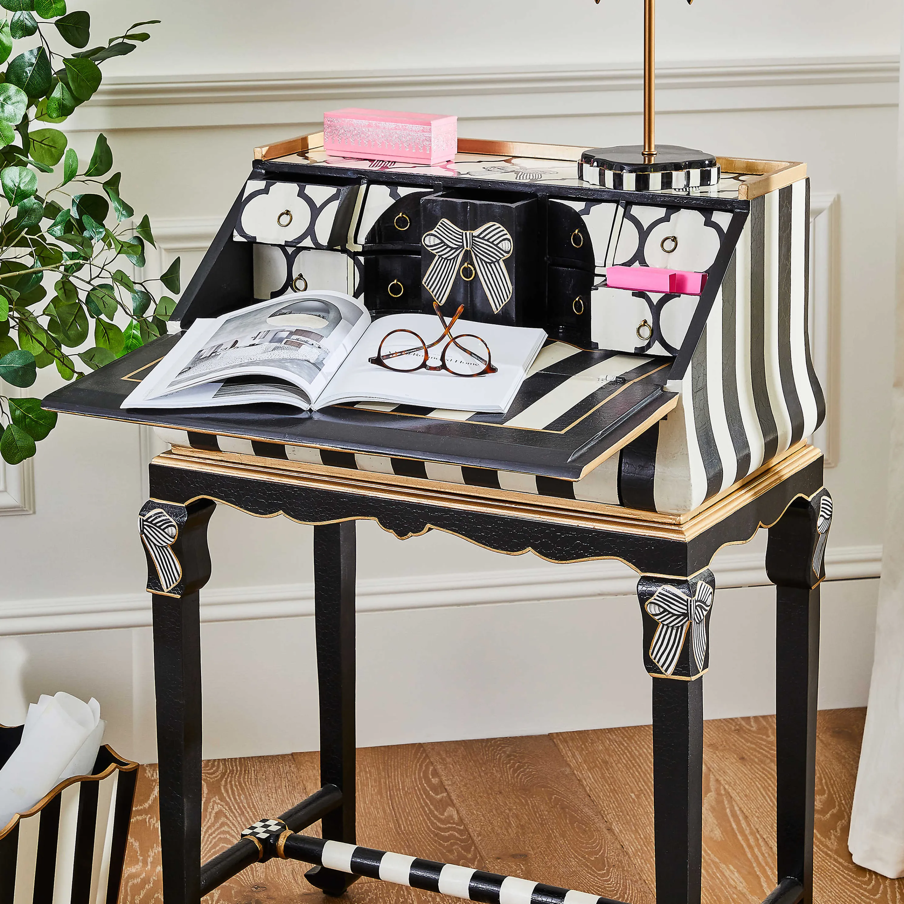 Pretty As A Bow Writing Desk