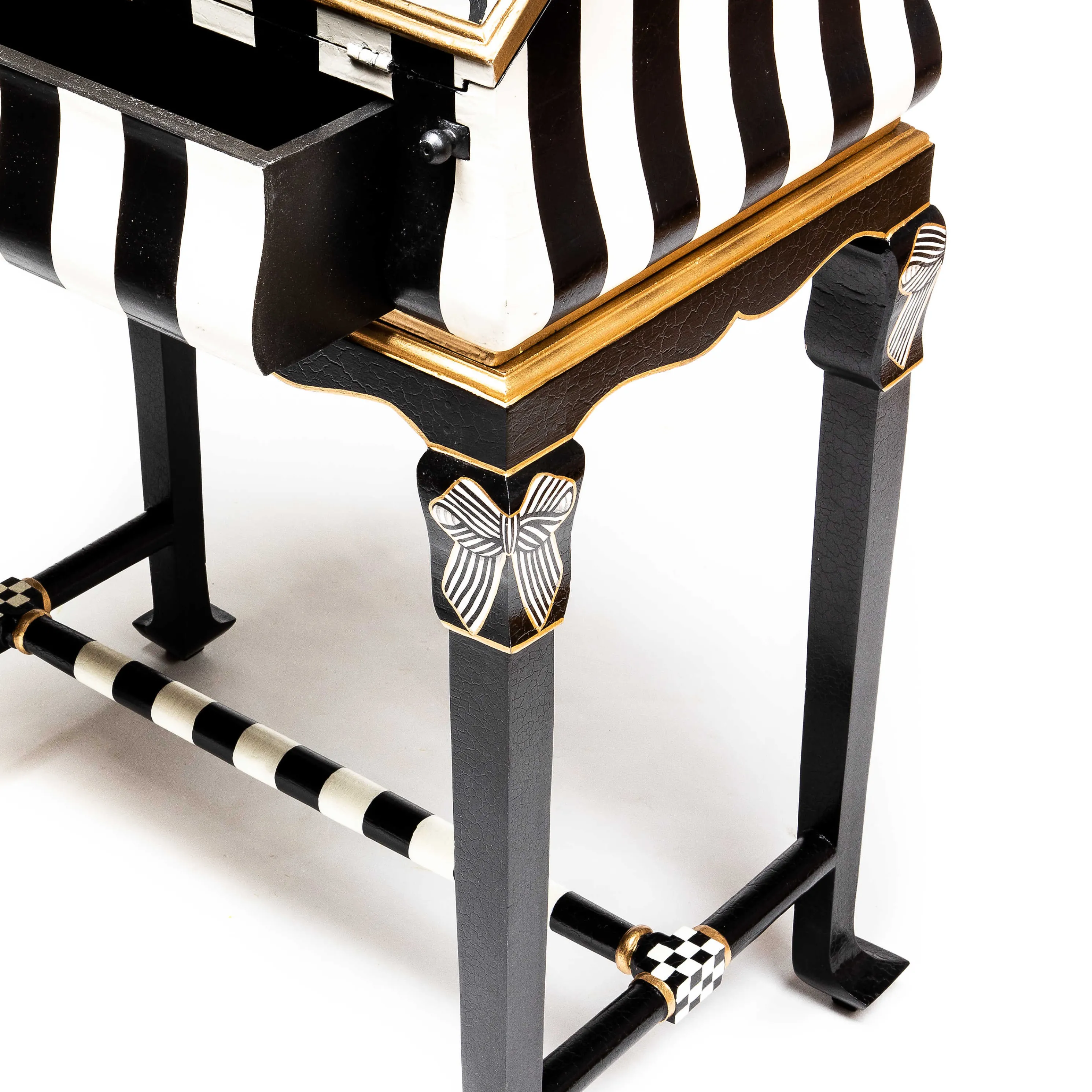 Pretty As A Bow Writing Desk