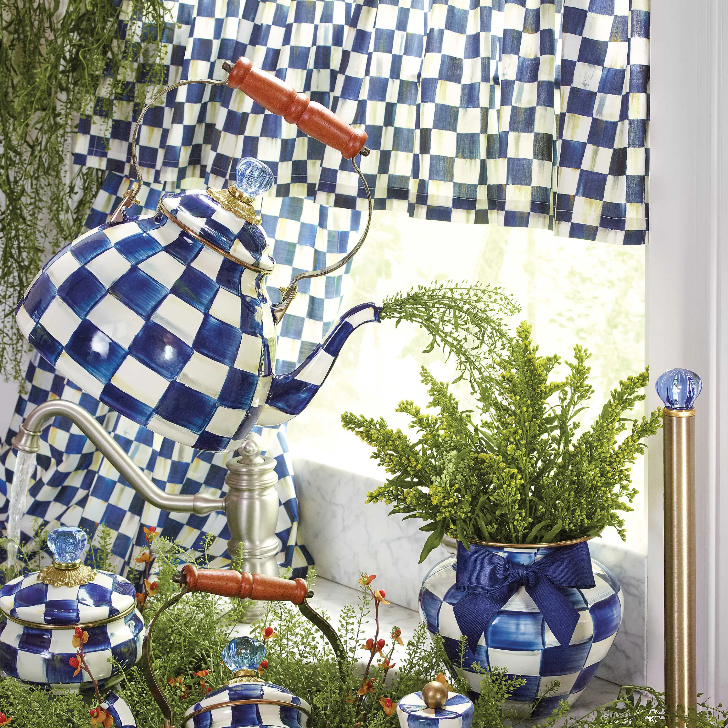 Royal Check Enamel Tea Kettle - 3 Quart