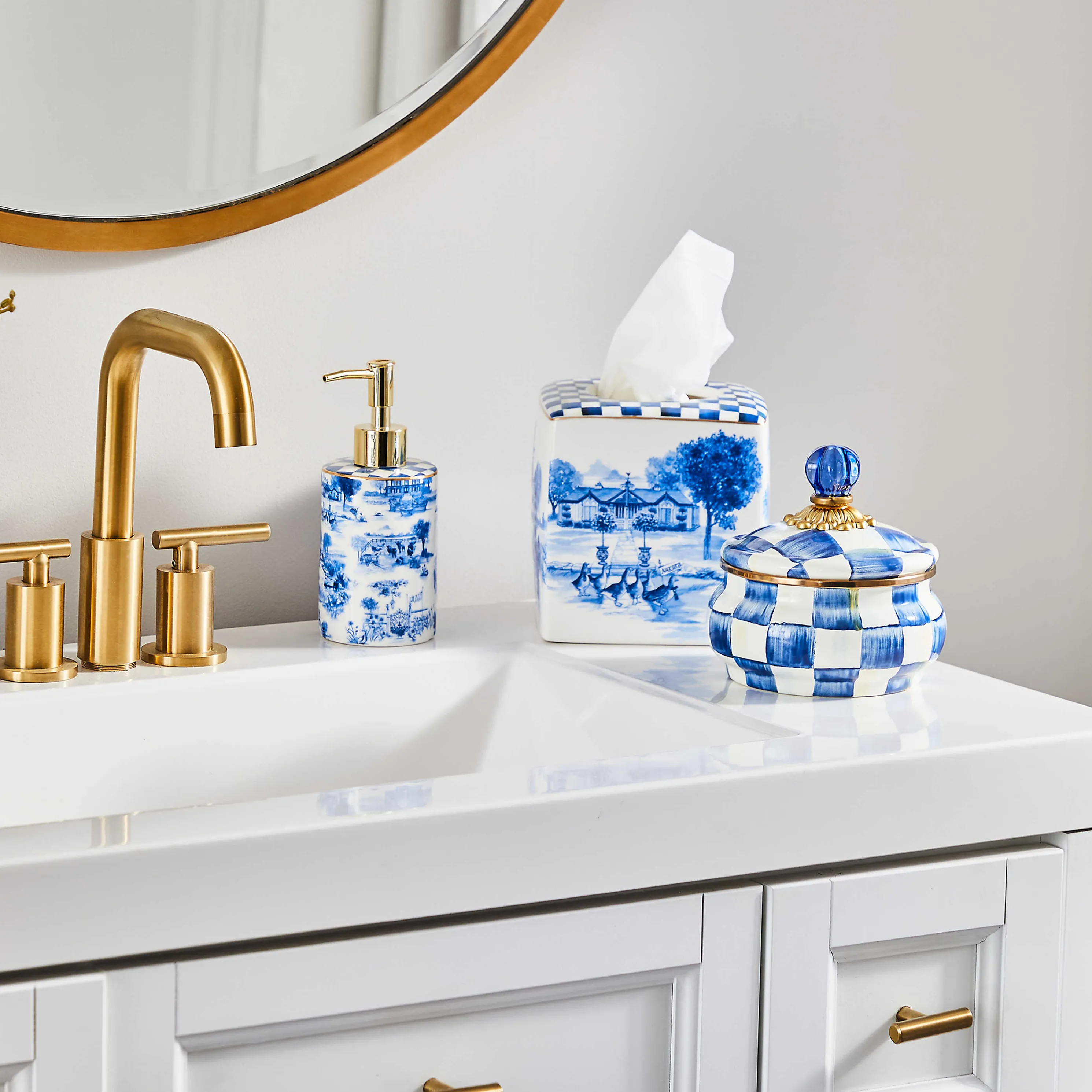 Royal Toile Soap Dispenser
