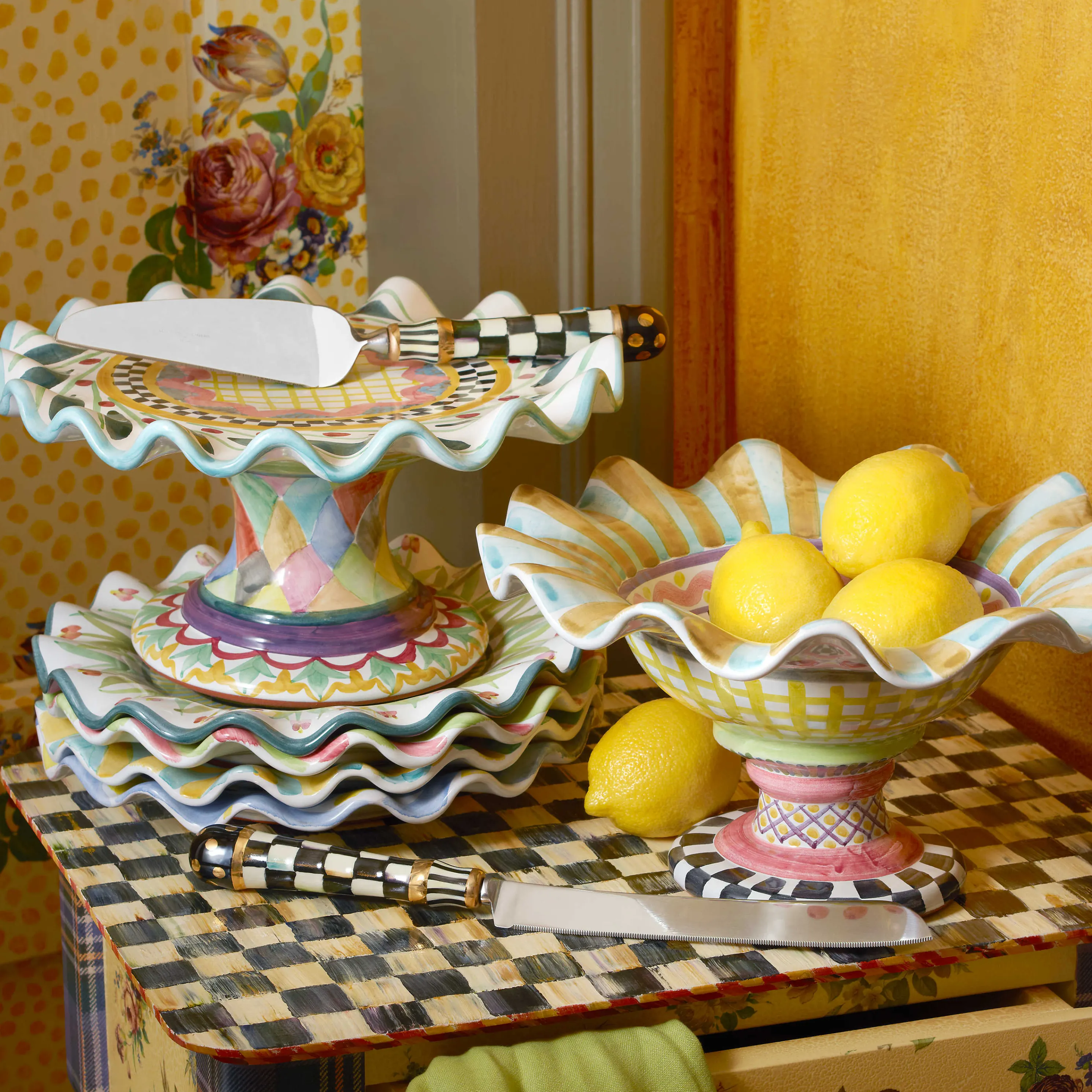 Taylor Fluted Cake Stand - Odd Fellows